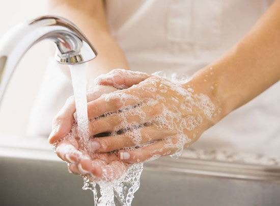 شستن دست ها برای جلوگیری از مبتلا شدن به کرونا ویروس جدید